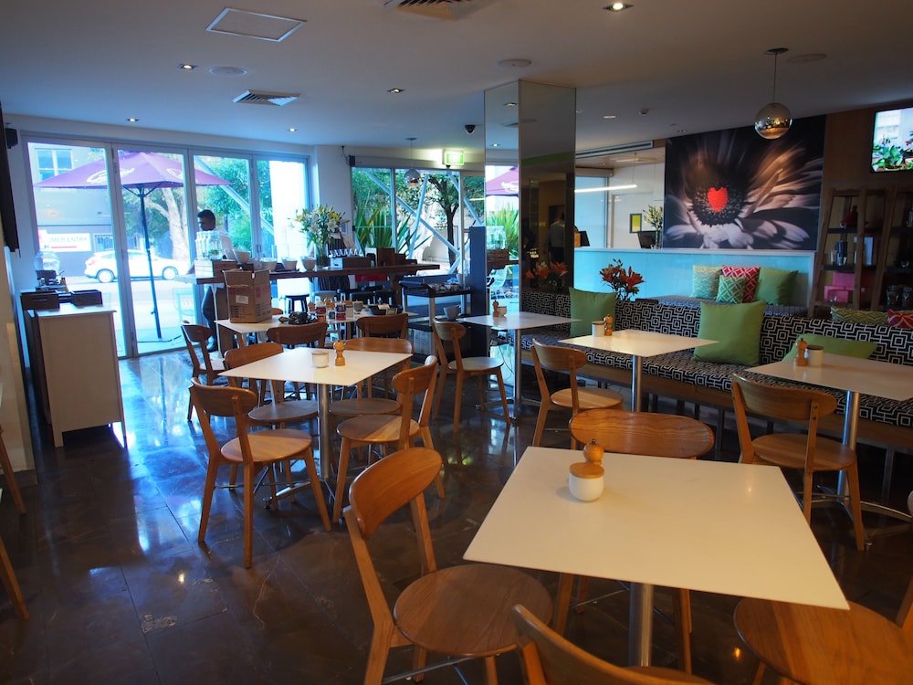Mercure Sydney St Leonards 59/76