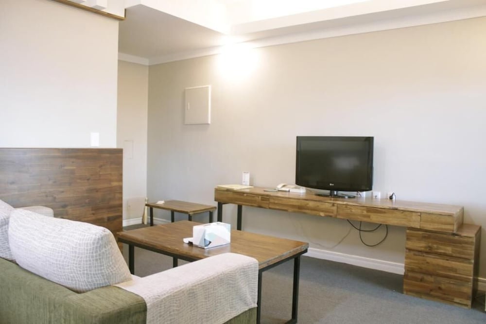 Ocean View Hotel 25/46