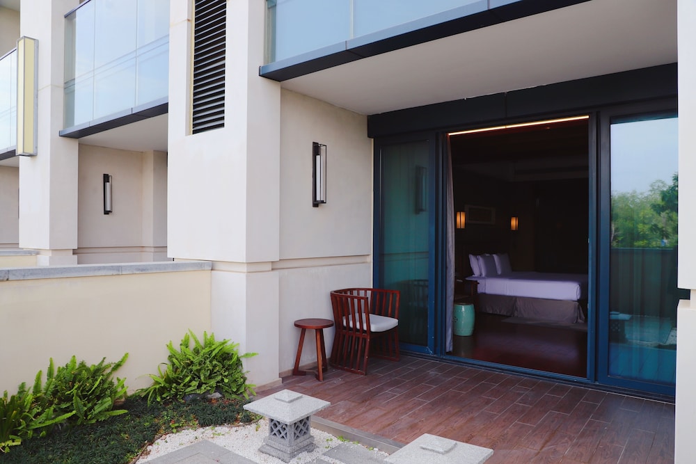 Grand Skylight International Pingshan photo4