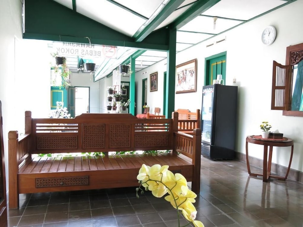 Pamularsih Homestay 11/44