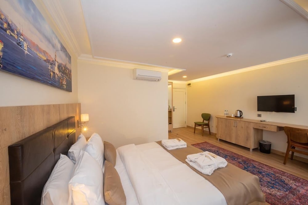 STANDARD, DOUBLE OR TWIN BED