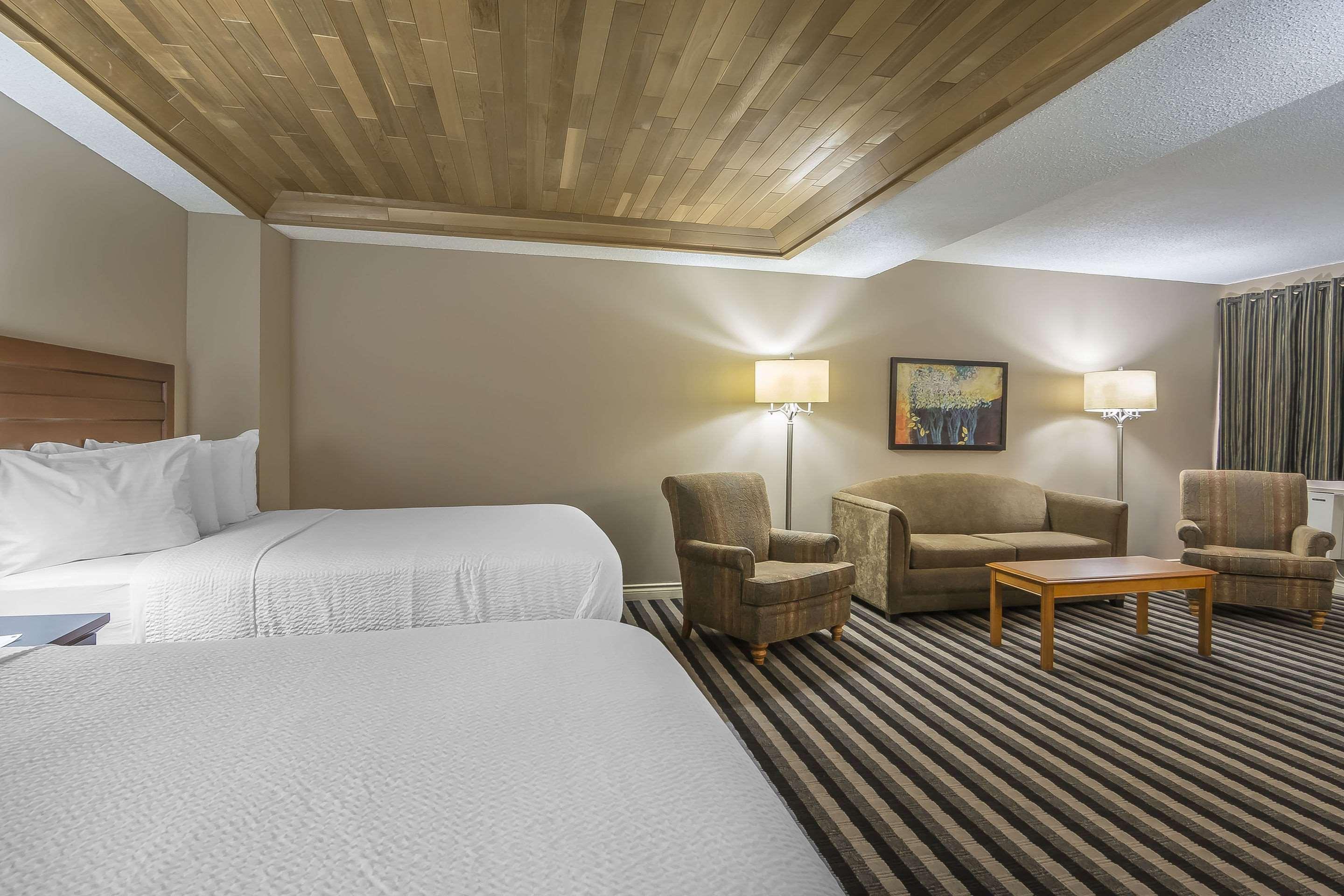 SUITE, 2 QUEEN BEDS