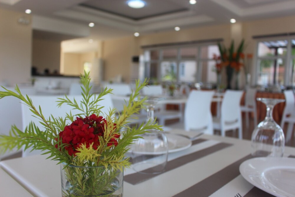 Sotogrande Hotel Iloilo 11/67