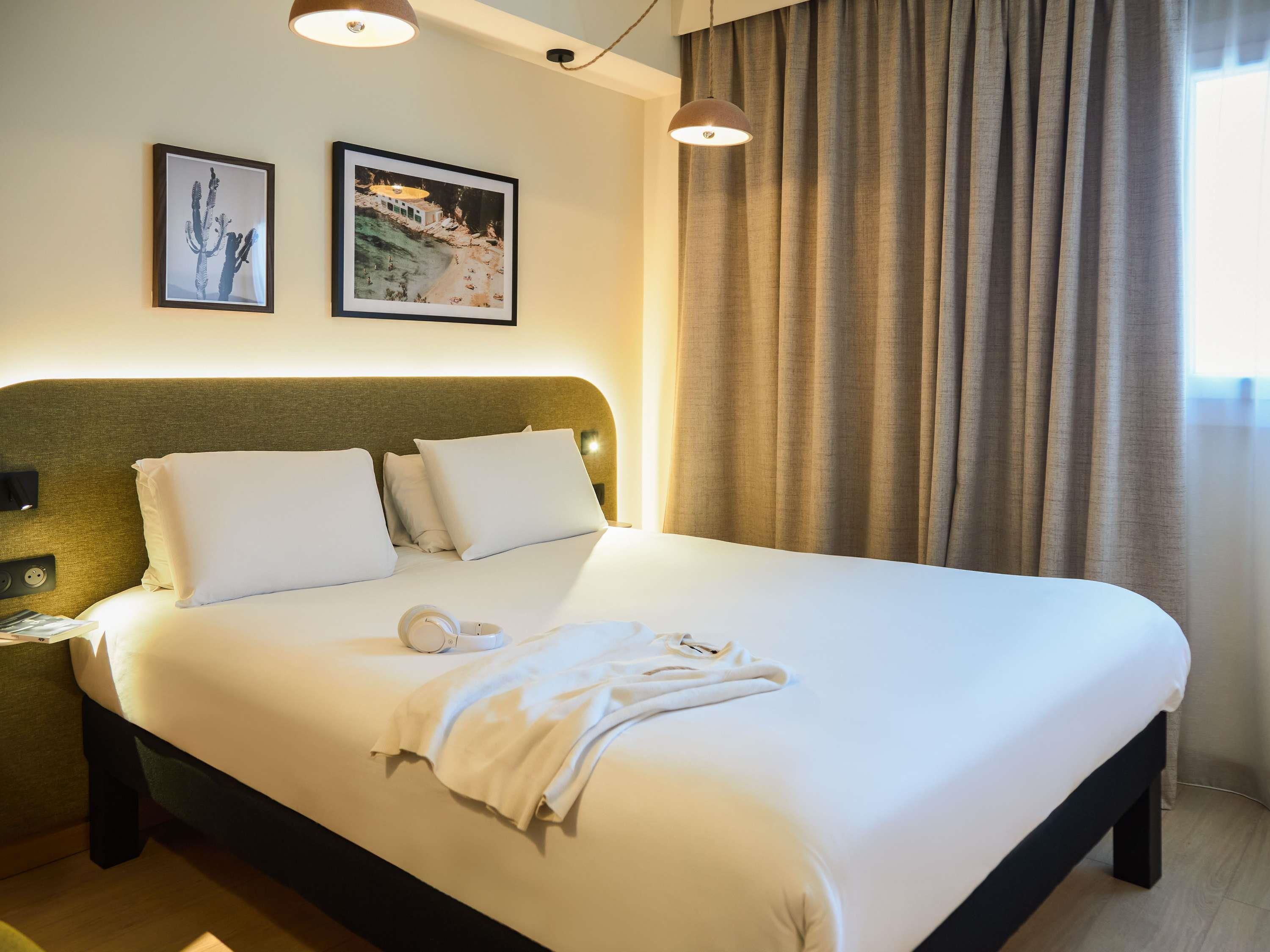 SMART, DOUBLE BED