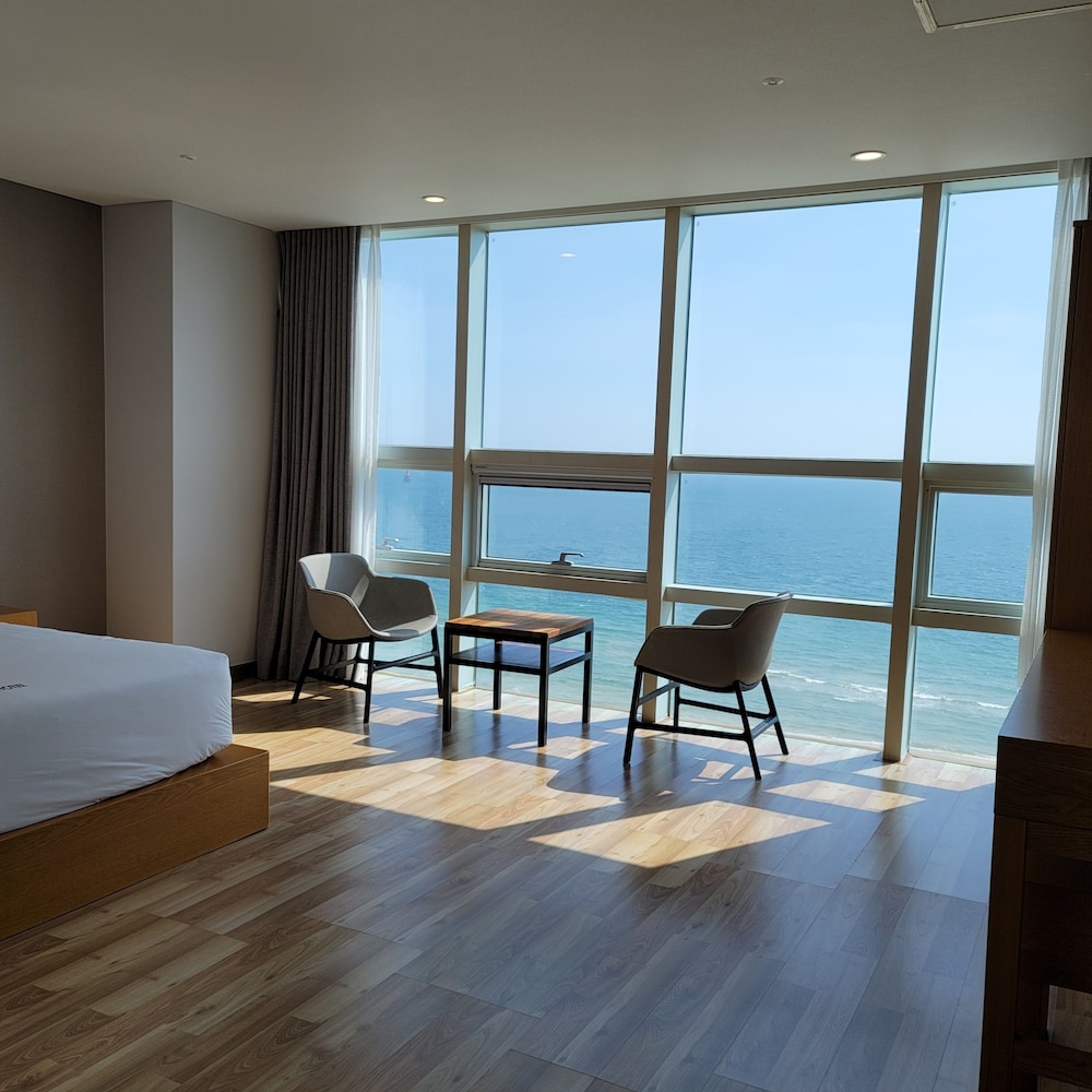 MS Hotel 48/62