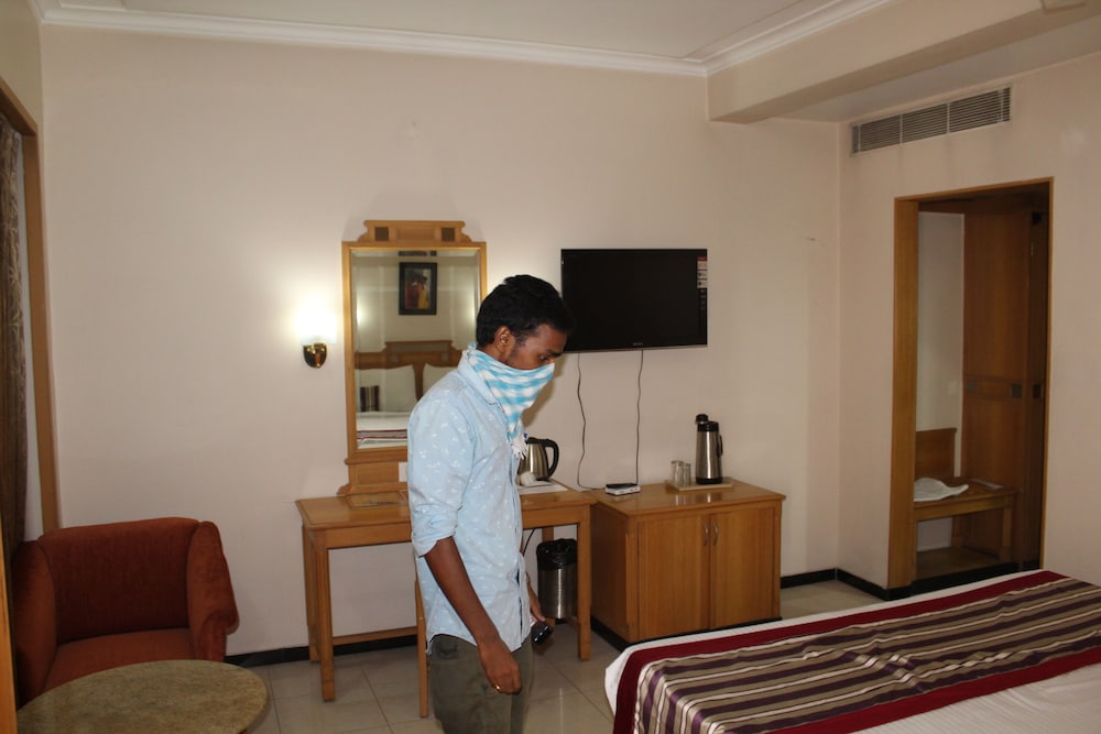 KALYAN RESIDENCY. 8/41