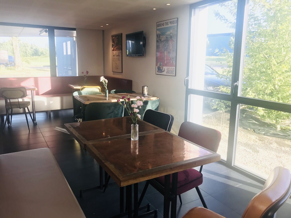 The Originals City, Hotel La Verriaire, Cholet Sud 25/45