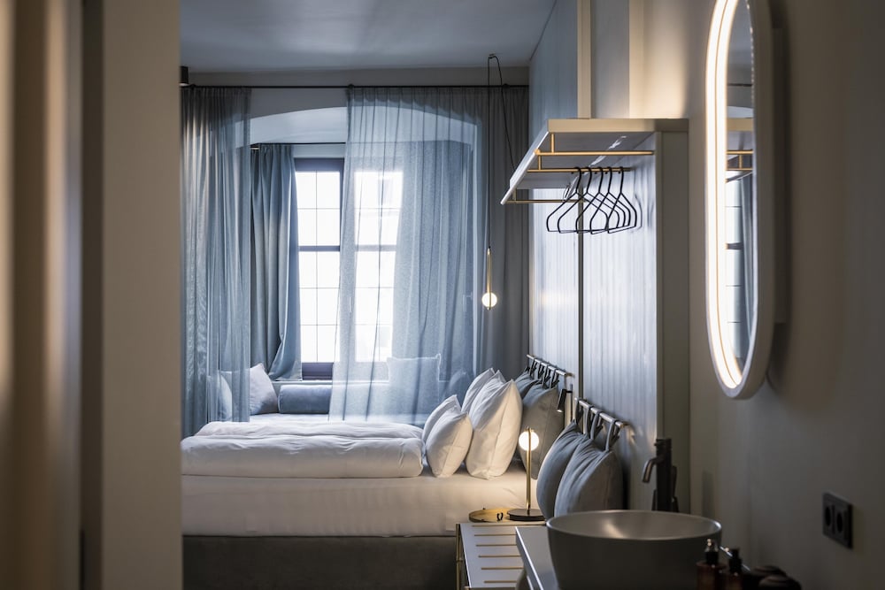 Hotel Weisses Kreuz Innsbruck 63/71