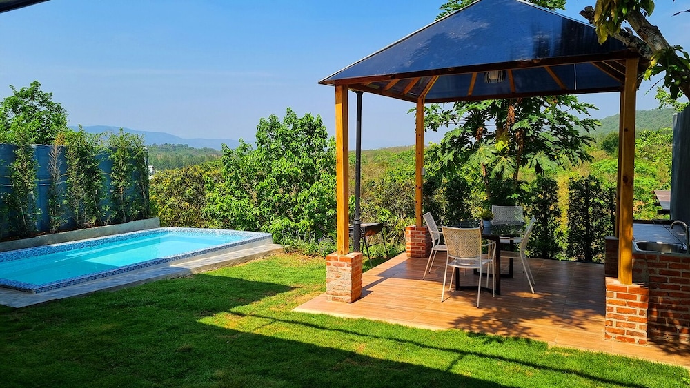 Kirirath Resort 61/66