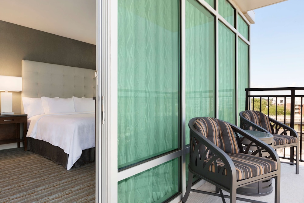 Embassy Suites By Hilton Greenville Downtown Riverplace 26/64