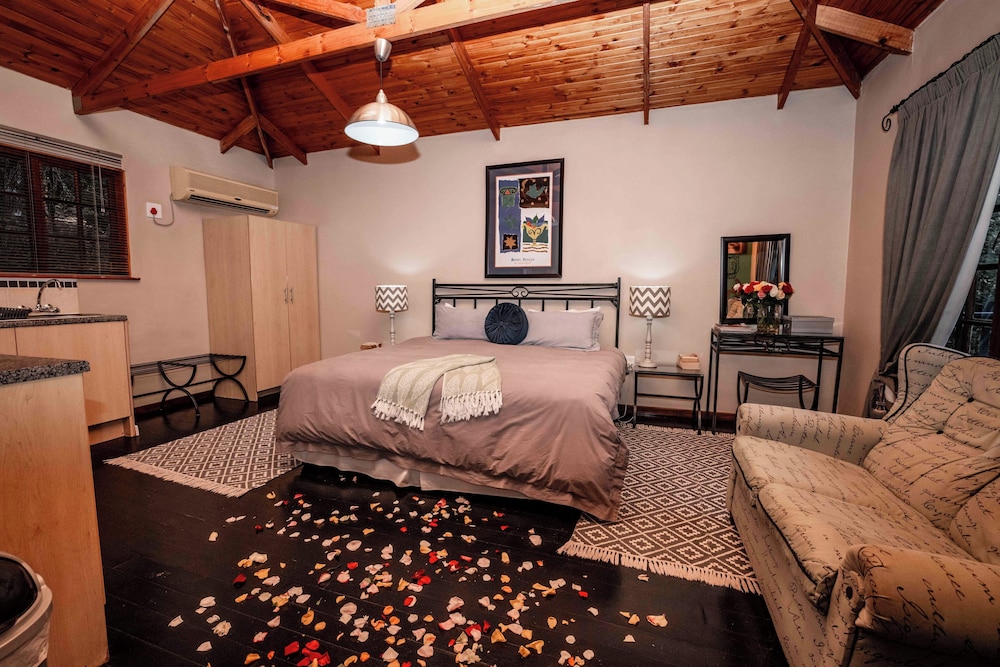 Thulamela Bed And Breakfast 32/50