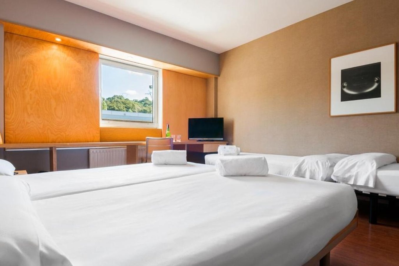 Hotel ETH Irun 4/25