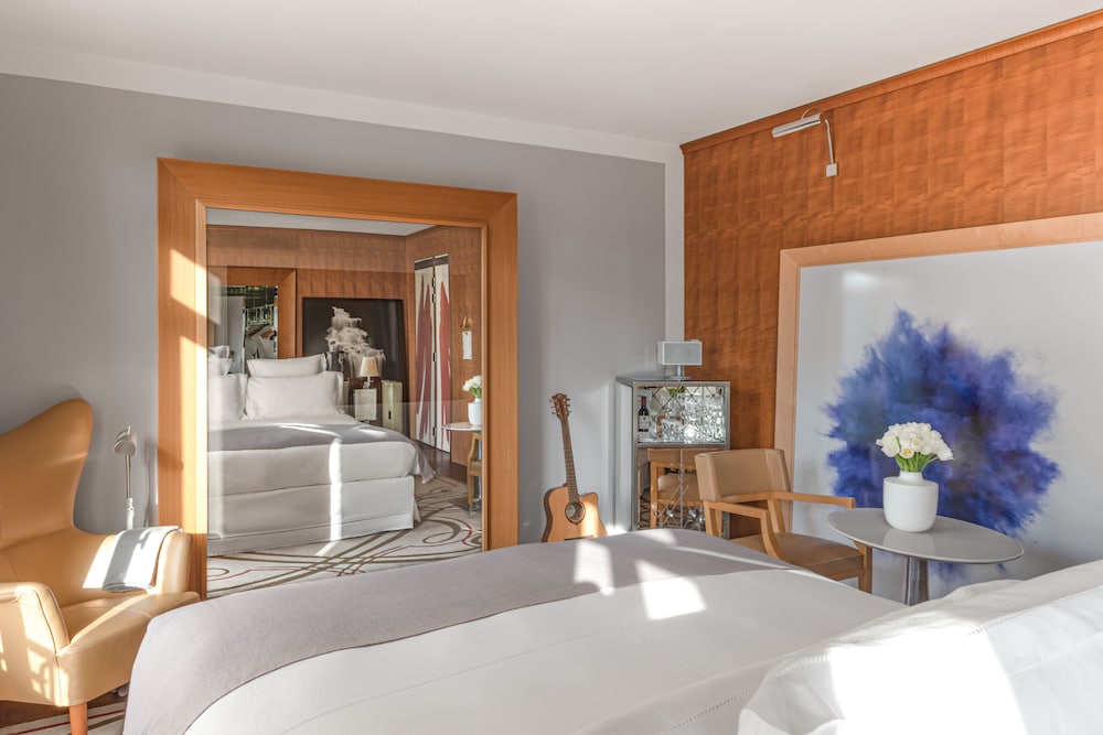 Le Royal Monceau Raffles Paris 33/80