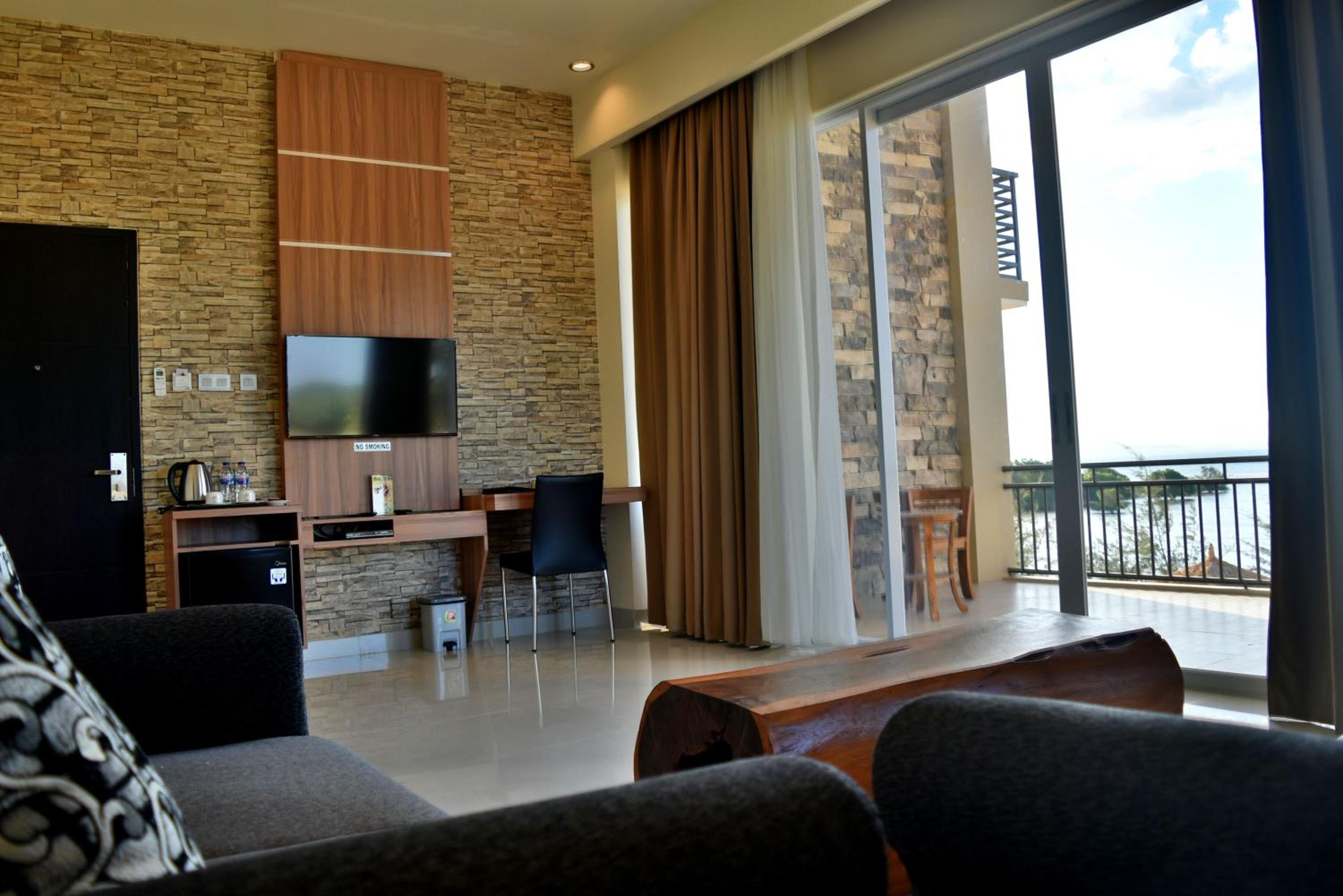 Padadita Beach Hotel 36/50