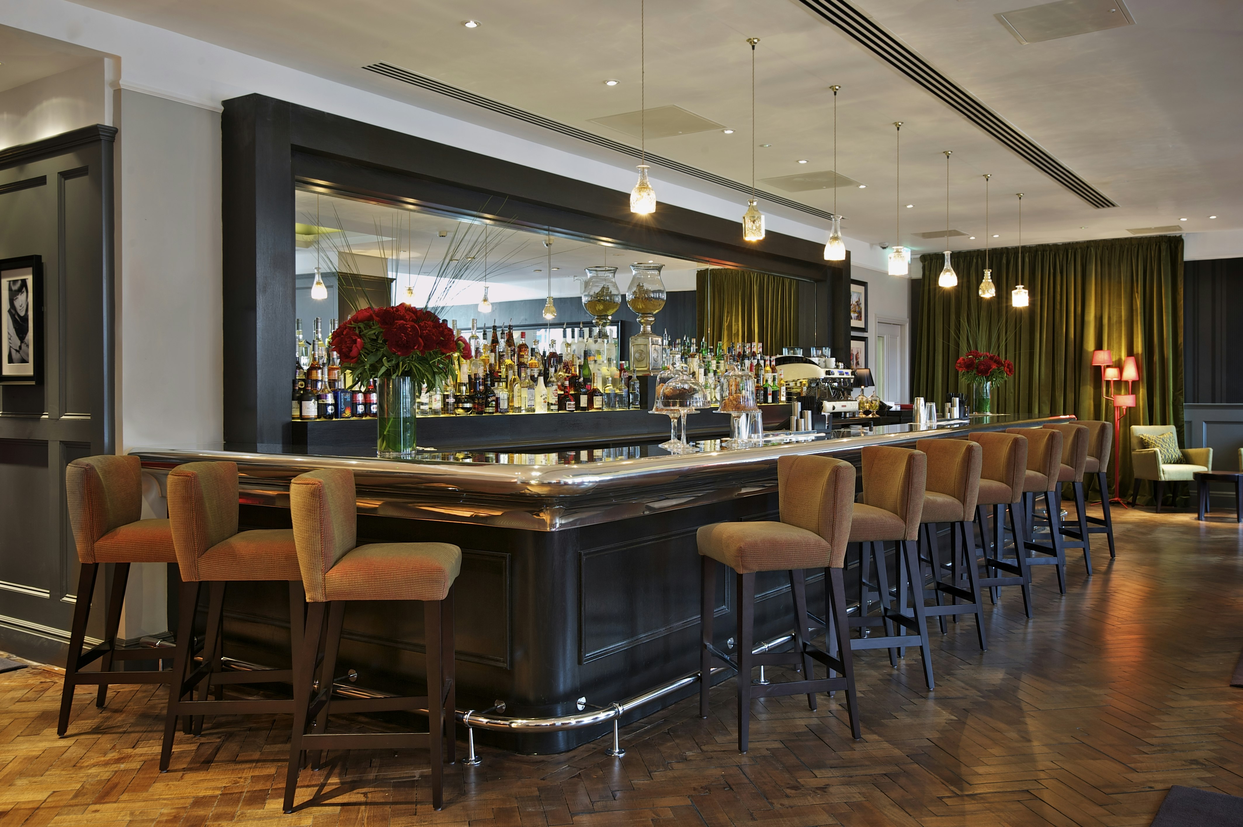 London Bridge Hotel 39/46