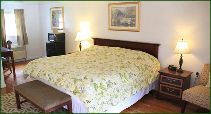 Lodge at Kennebunk 8/25
