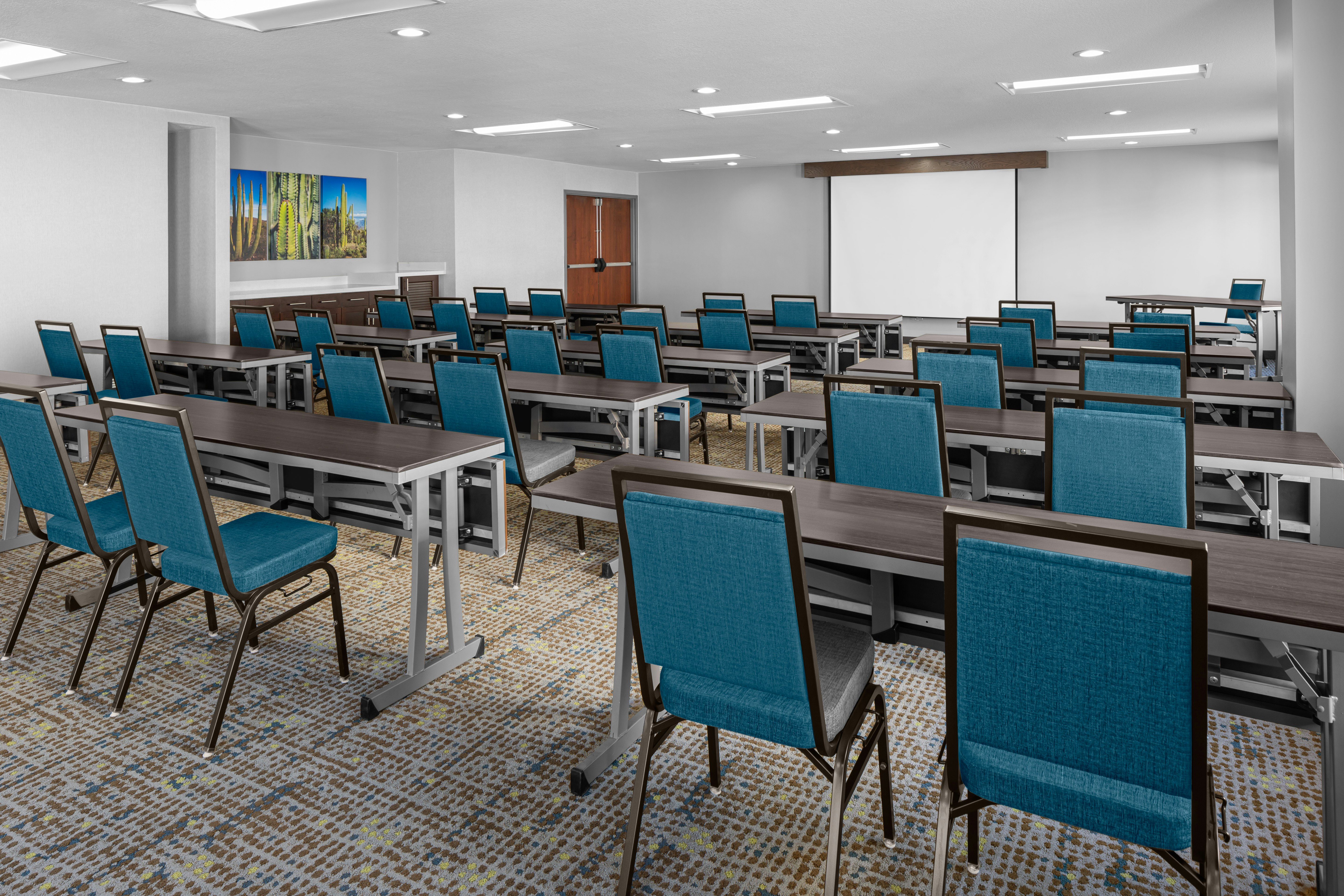 Hampton Inn Phoenix Biltmore 40/43