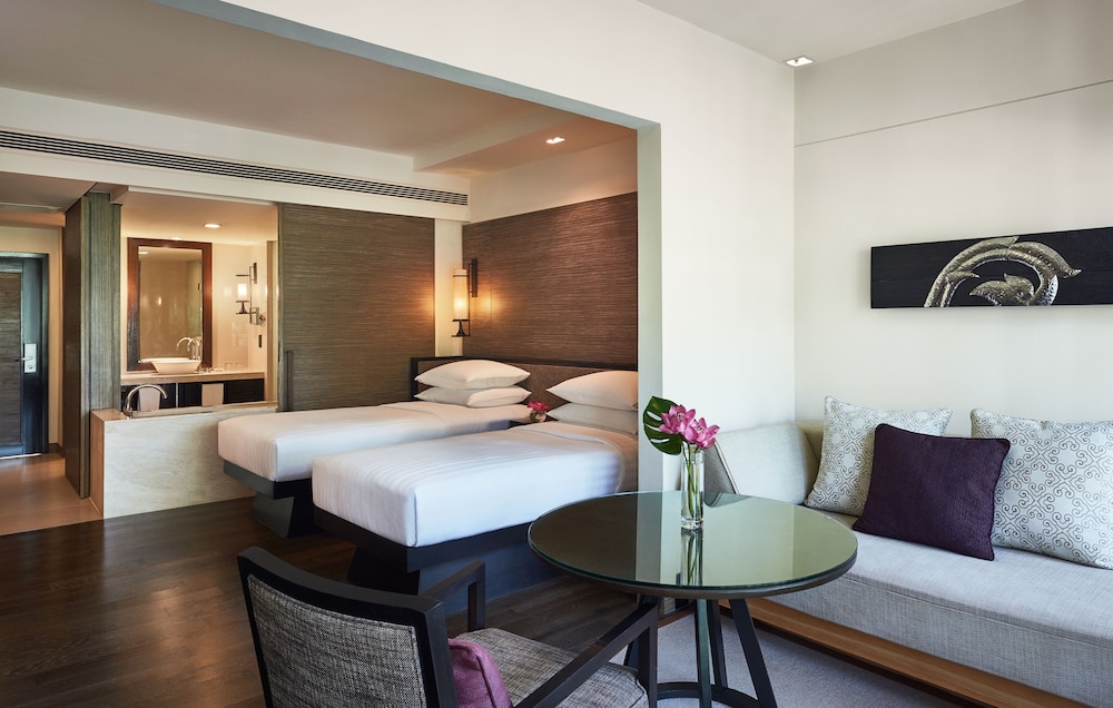 Hyatt Regency Hua Hin 27/77