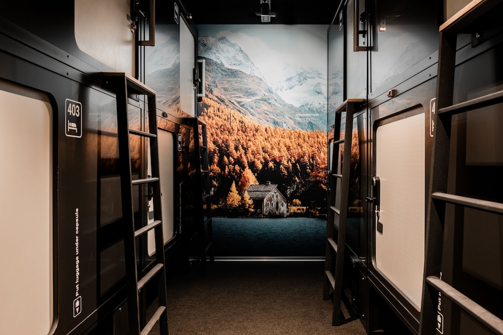 Capsule Hotel - Alpine Garden Zurich Airport 22/37
