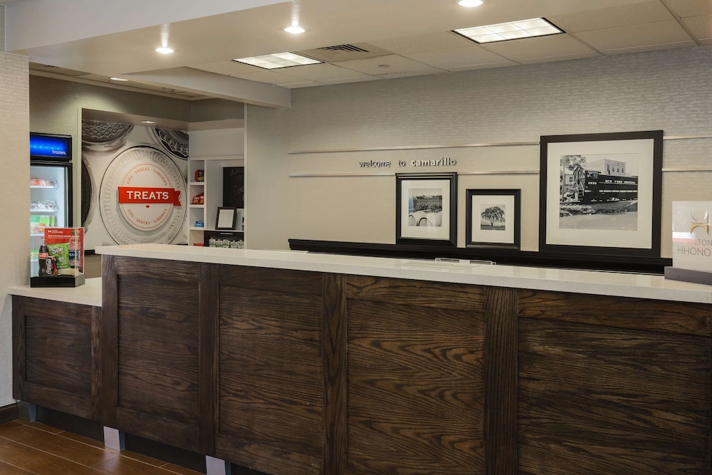 Hampton Inn & Suites Camarillo 7/39