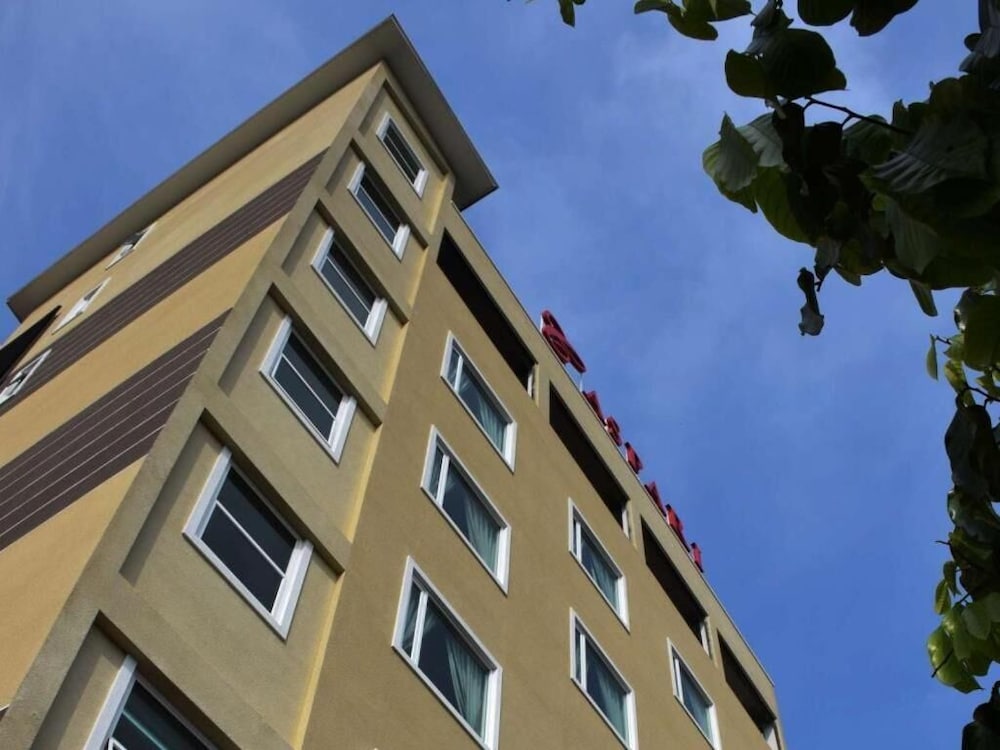 Caspari Hotel Tampin 4/28