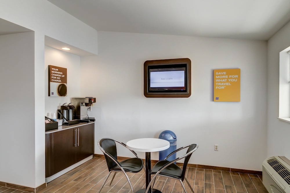 Motel6 Berea, KY 25/39