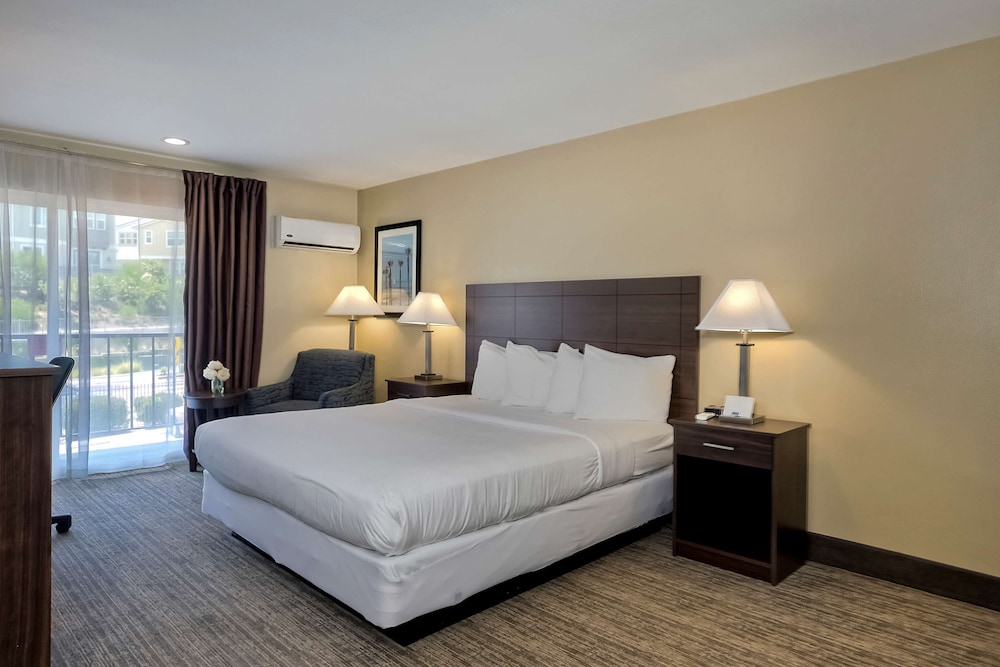 Best Western Oceanside Inn 21/46