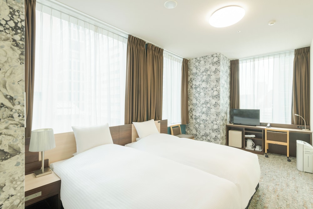 ROOM, TWIN BEDS, ROSE FLOOR