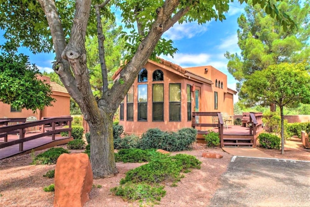 Sedona Pines Resort 8/76