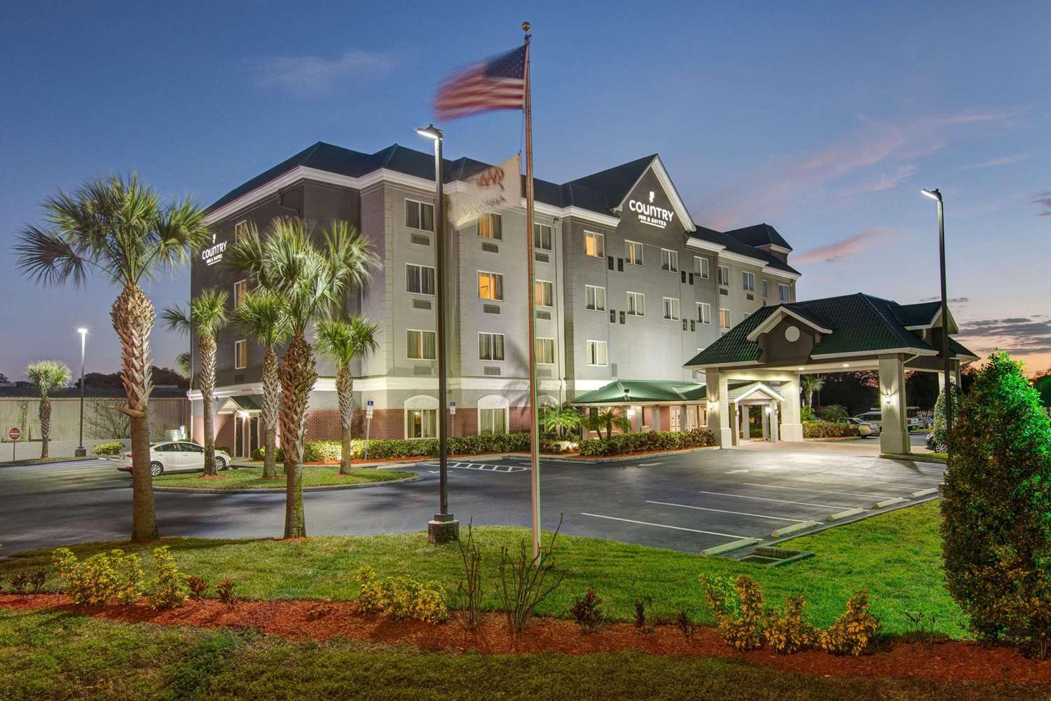 Country Inn & Suites by Radisson, St. Petersburg - Clearwater, FL 54/56
