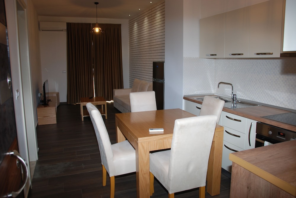 Sunrise Luxury Apartment 44/50