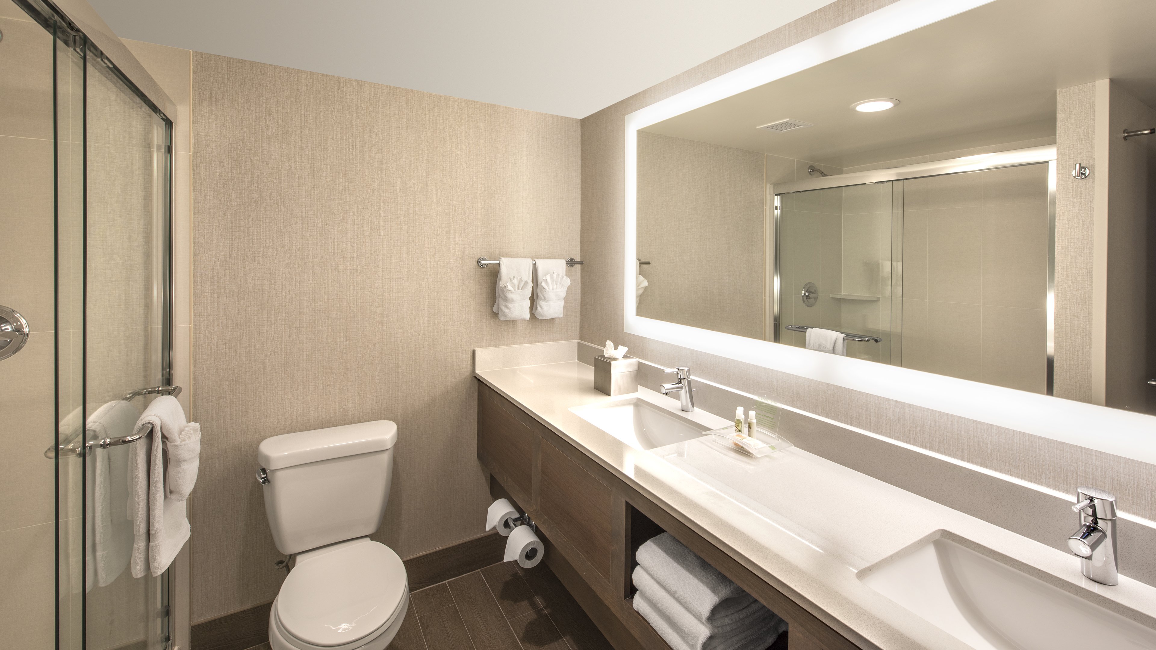 Holiday Inn Denver Lakewood 57/61