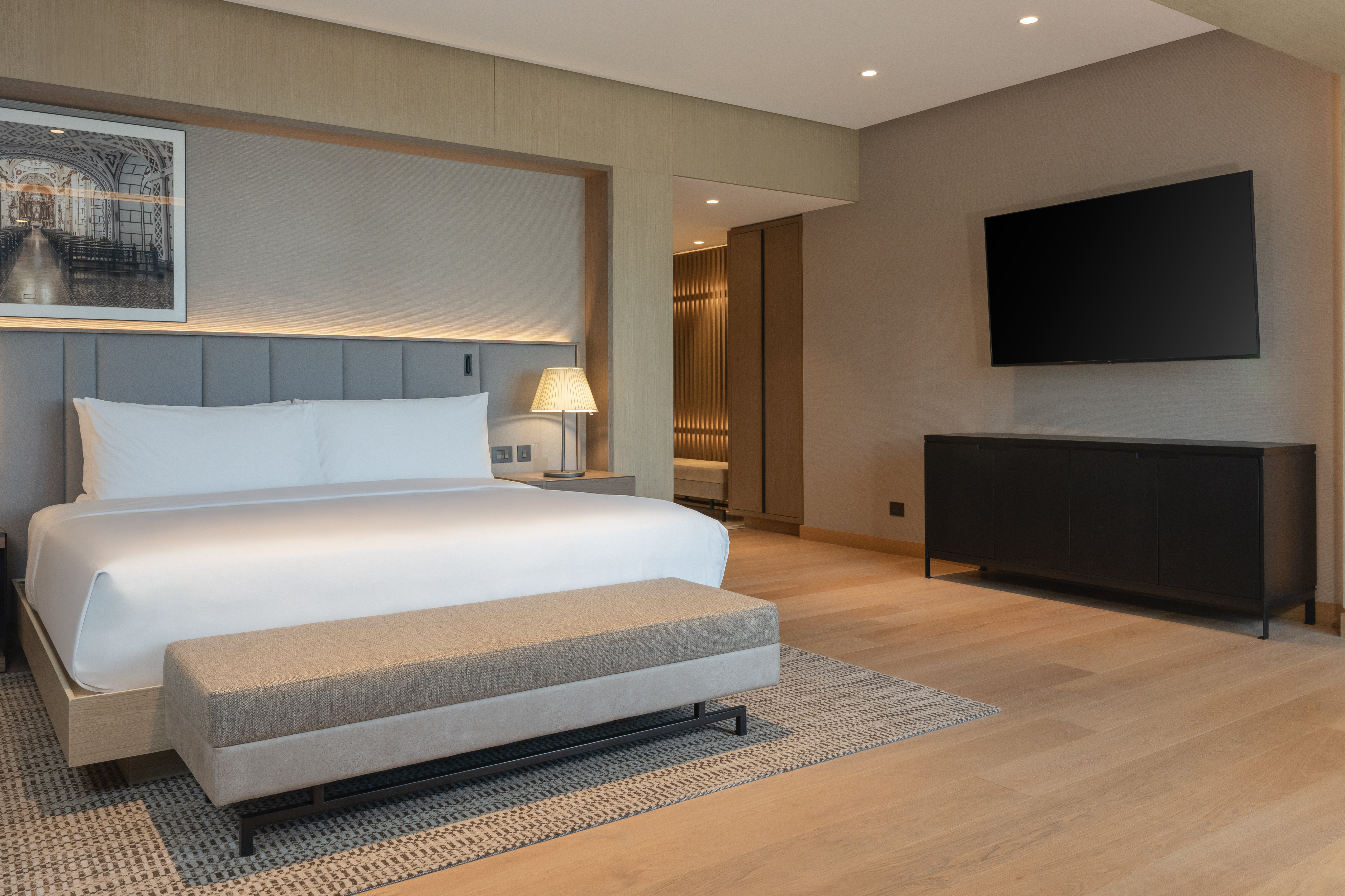 جناح جونيور بسرير كينج بإطلالة على البحر بمنطقة جلوس، InterContinental Hotels REAL LIMA MIRAFLORES 2/10