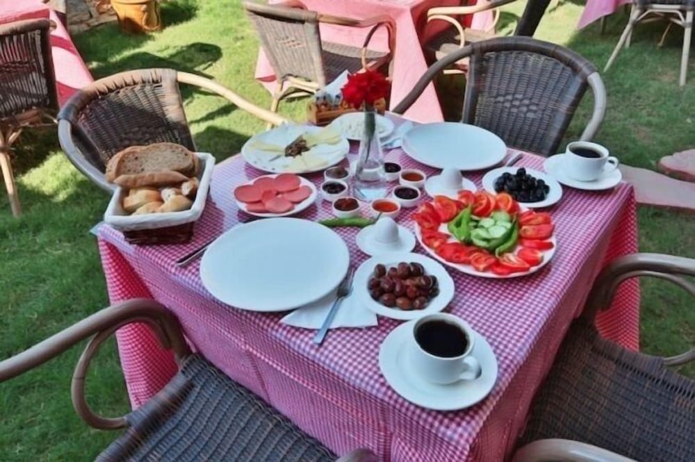 Emre Hotel 10 Oda 14/22