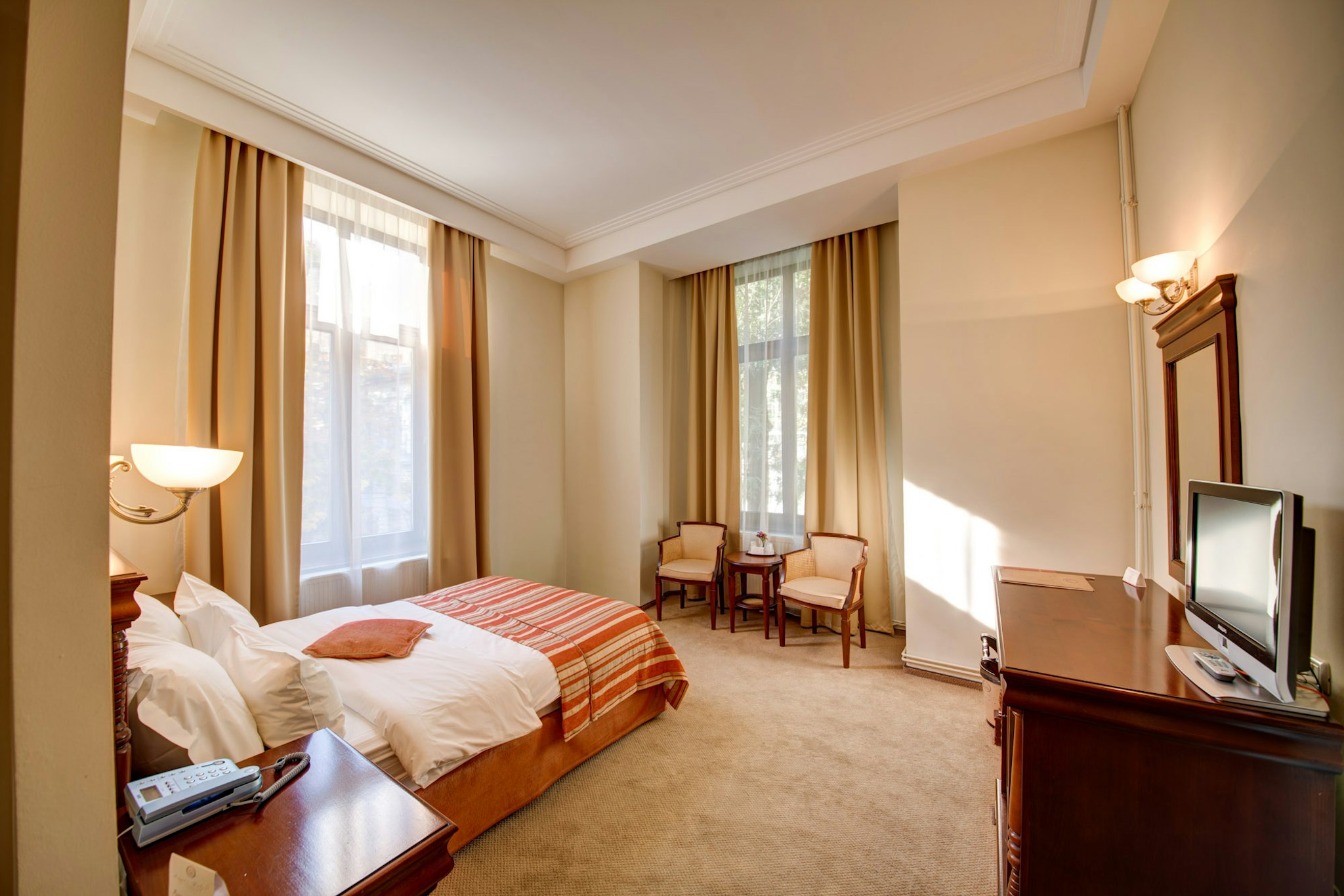Atrium Hotel Ateneu City Center 4/14