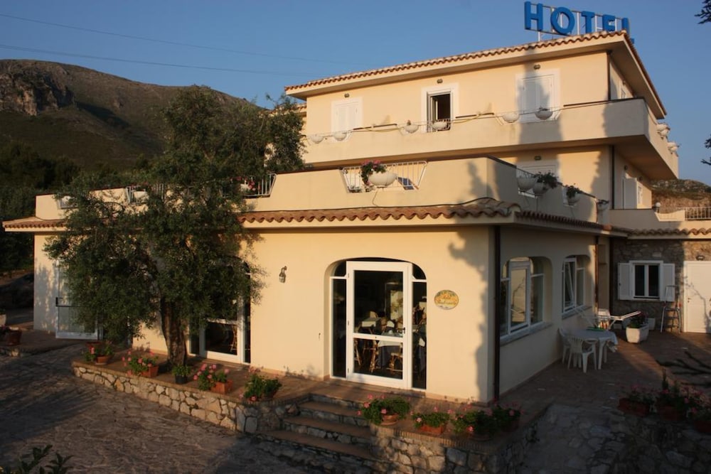 hotel