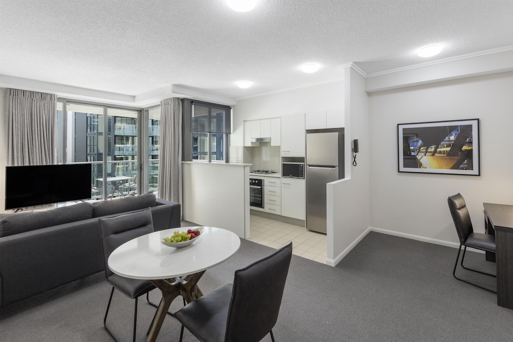 Oaks Brisbane On Margaret Suites 46/64