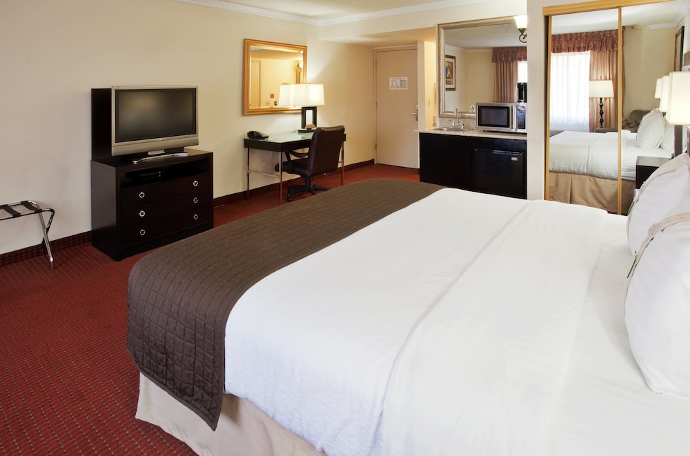 Holiday Inn Sacramento Rancho Cordova 21/77