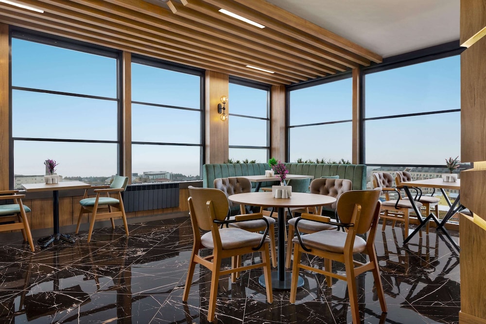 Ramada Encore by Wyndham Istanbul Avcilar 35/41