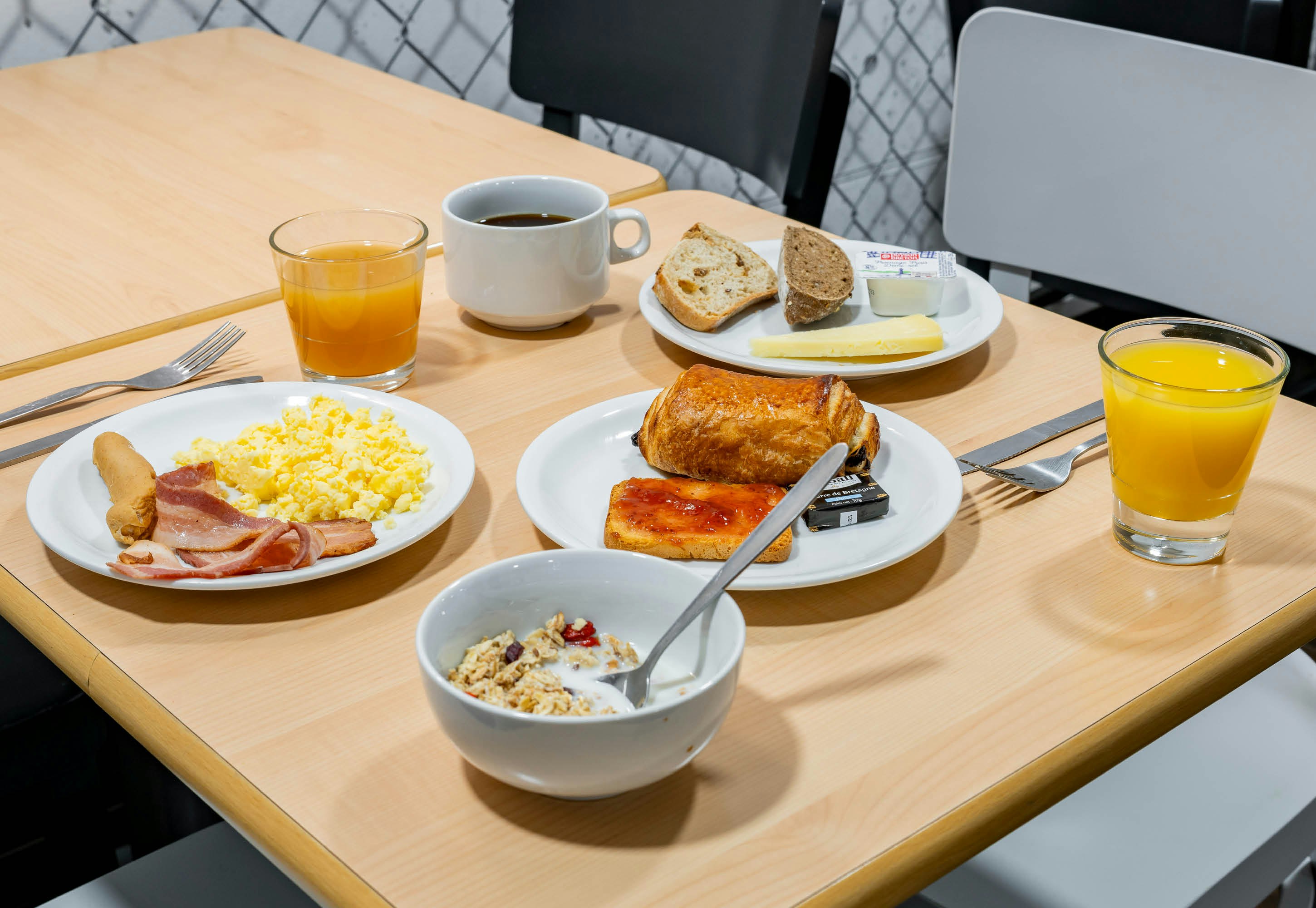 B&B HOTEL Valenciennes Sud 3 etoiles 34/46