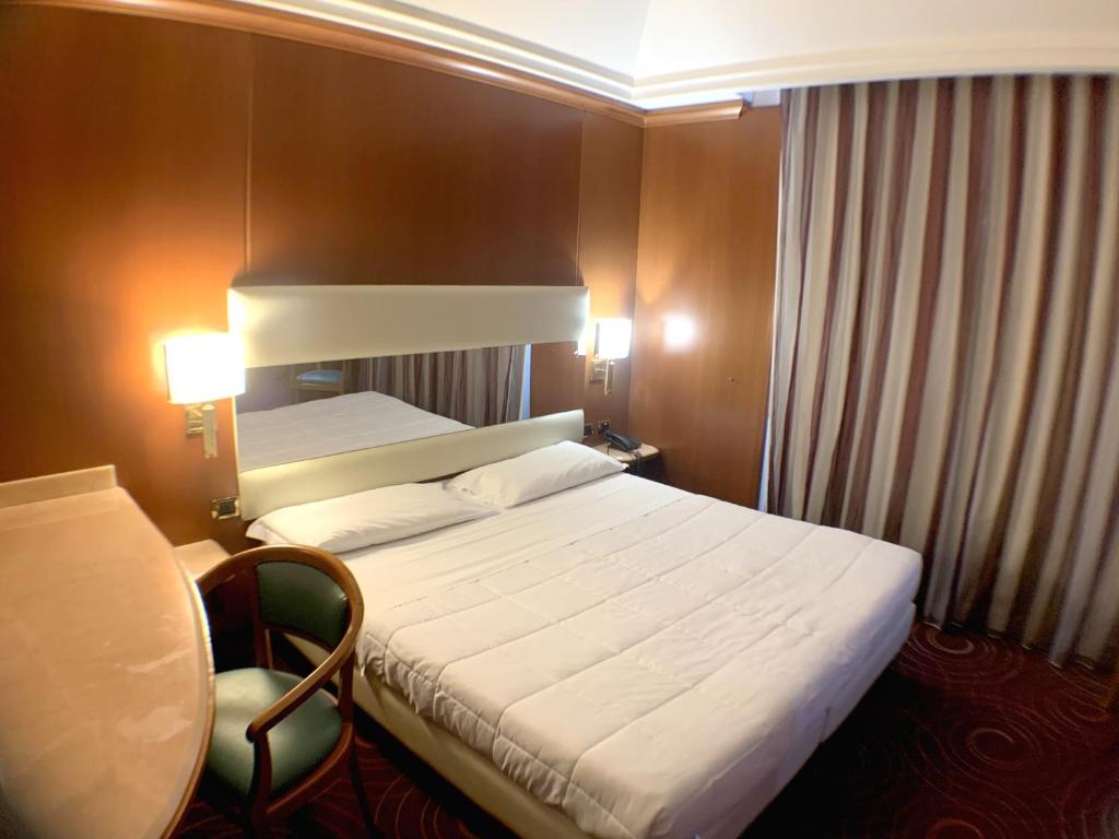 غرفة مفردة بسرير مزدوج في الملحق