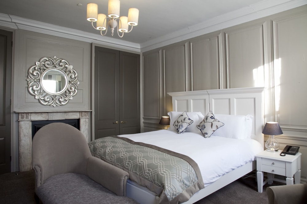 Vanbrugh House Hotel 12/47