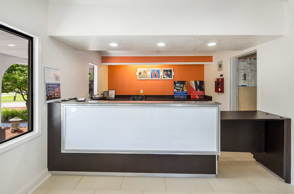 Lobby at Motel6 Salem, VA, SALEM - VA