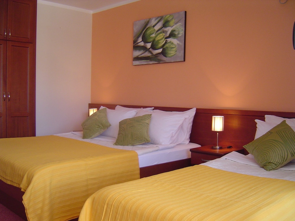 Mediteran Resort Ulcinj 8/17