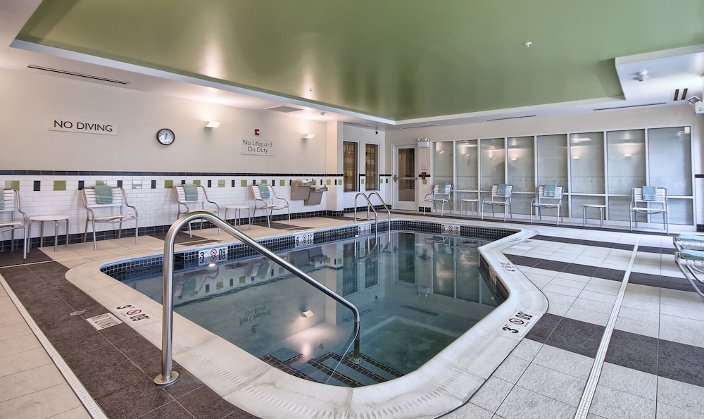 Fairfield Inn Suites Huntingdon Route 22 Raystown Lake 20/40