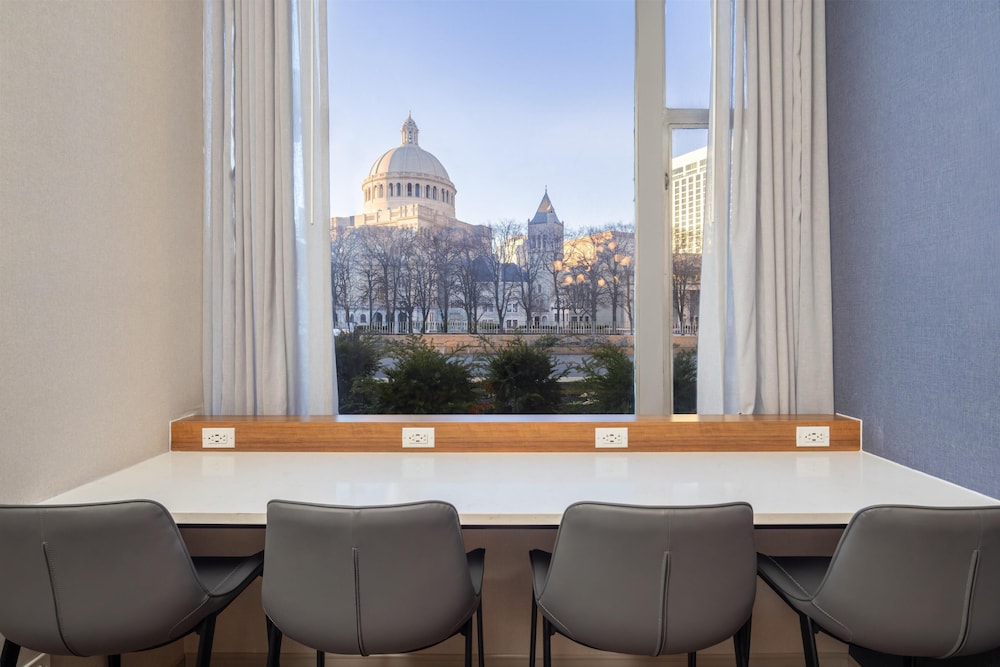 The Midtown Hotel MOD Collection by Sonesta 19/25