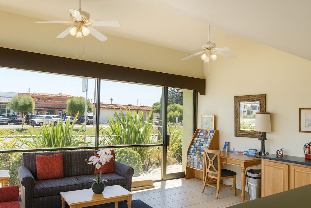 Sand Dollar Inn 46/60