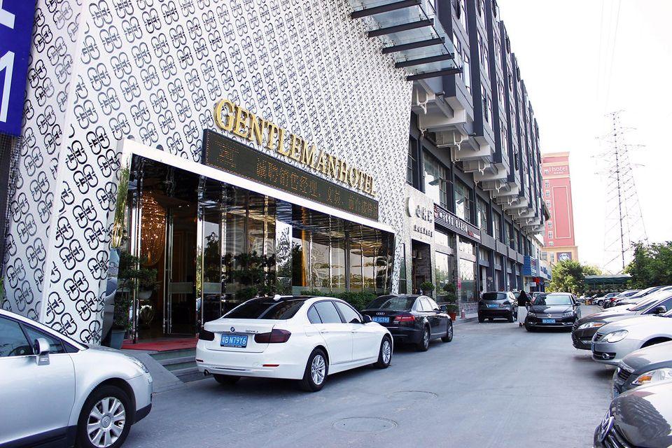 Gentleman Hotel 24/26