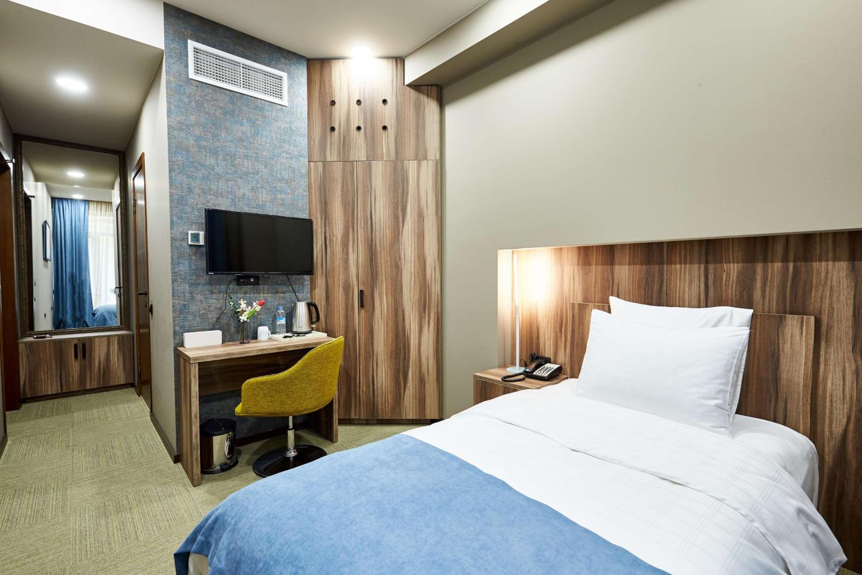 Economy Single Room