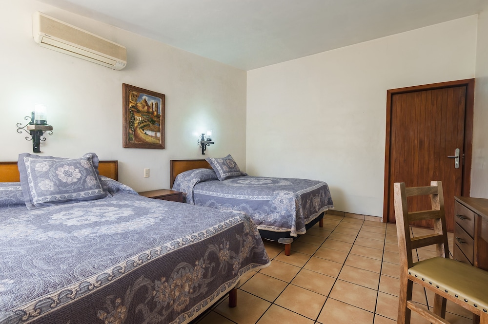 Hotel Isabel 23/65